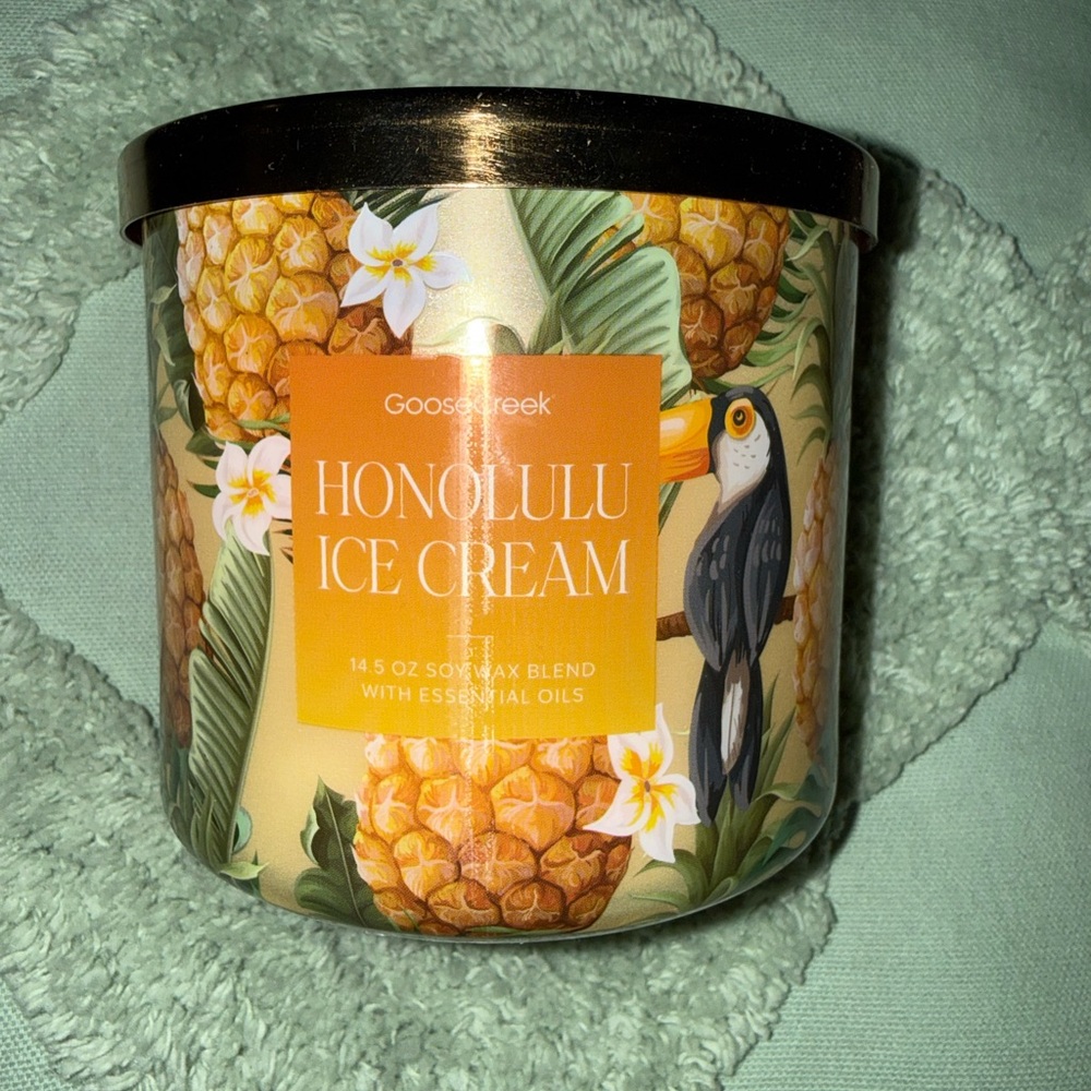 Goose Creek Honolulu Ice Cream Candle - Tropical Orange & Gold